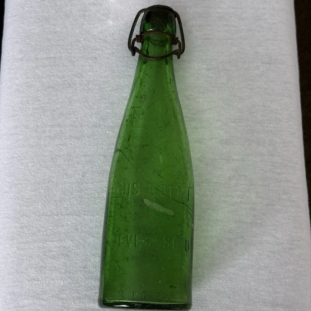 Columbia Weiss Beer Brewery St Louis MO Green Blob Bottle Pre Prohibition I G Co